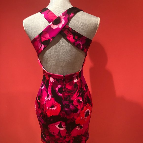 Guess Flowered Dress - Picture 2 of 5